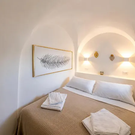 Terrazza D'alba - Sea View Rooftop, Center شقة أوستوني
